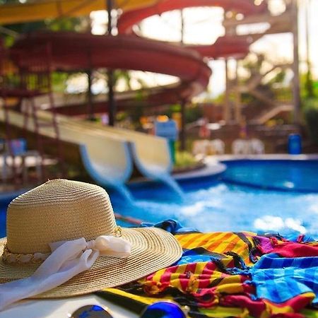 Hotel Golden Dolphin Com Cafe Da Manha! Piscinas 24H 카우다스노바스 외부 사진