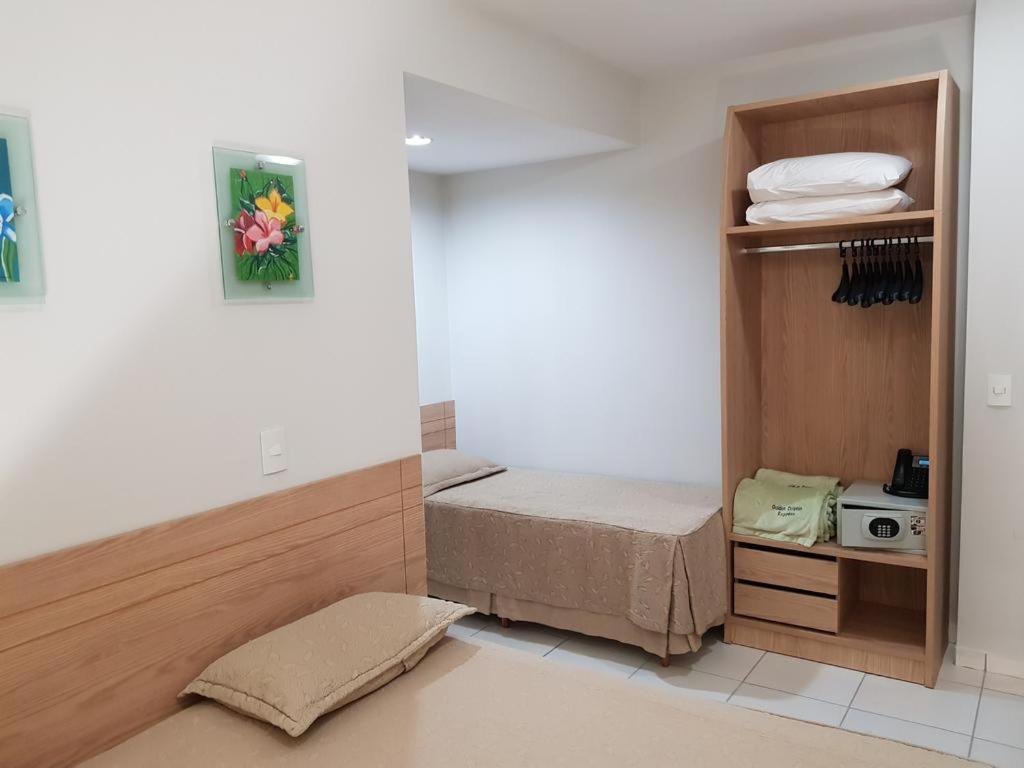 Hotel Golden Dolphin Com Cafe Da Manha! Piscinas 24H 카우다스노바스 외부 사진