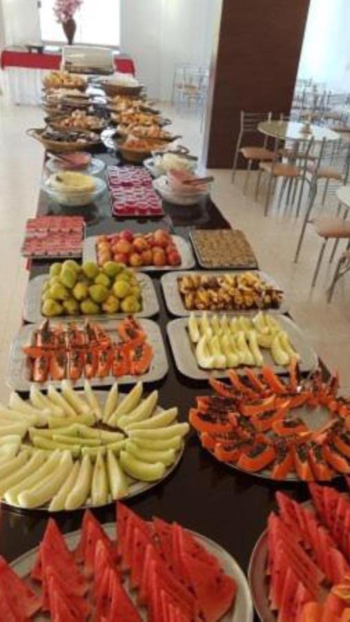 Hotel Golden Dolphin Com Cafe Da Manha! Piscinas 24H 카우다스노바스 외부 사진